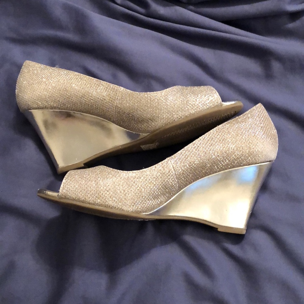 Gold sparkle wedge shoes
